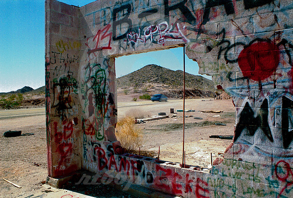 GRAFFITI BUILDING (Rt 66 Cadiz Summit CA)