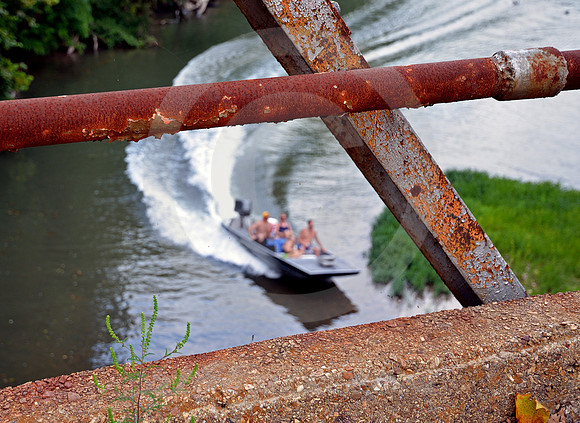 BRIDGE RAIL, DECK & BOAT (Rt 66 Devils Elbow MO)