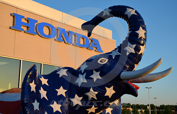 HONDA AND ELEPHANT (Southfield MI)