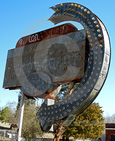 MOTOR COURT SIGN (nr Vicksburg MS)