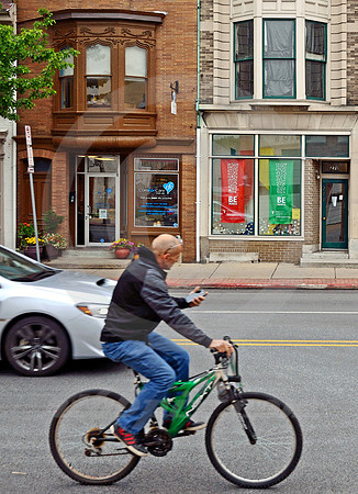 DISTRACTED BICYCLIST (Lincoln Highway York PA)