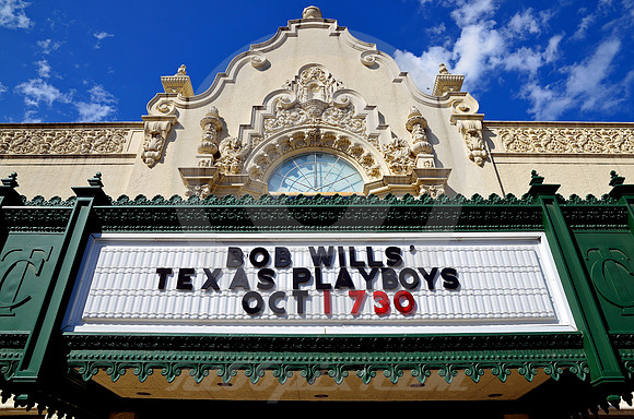 COLEMAN THEATRE FRONT (Rt 66 Miami OK)
