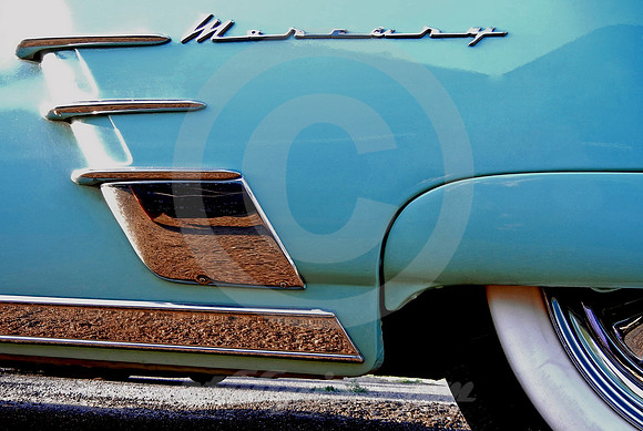MERCURY ('53) WITH FENDER SKIRT (Rt 66 Amarillo TX)