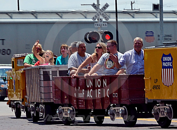TRAINS & PASSENGERS (Lincoln Highway Kearney NE)