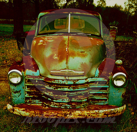 RUSTING CHEVY TRUCK (Rt 66 OK)