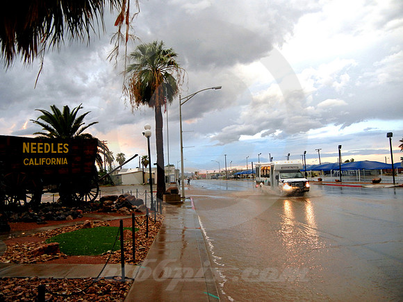 FLOOD ZONE (Rt 66 Needles CA)