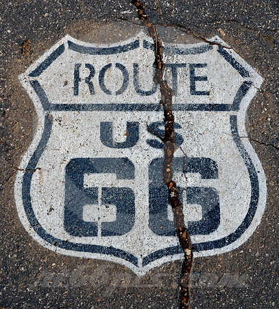 STENCIL ON CRACK (Rt 66 nr Narcissa OK)