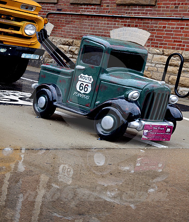 MINIATURE IN RAIN (Rt 66 Pontiac IL)