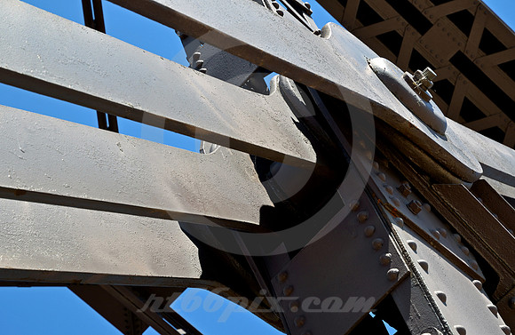 FOUR (Rt 66 McKinley Bridge IL/MO)