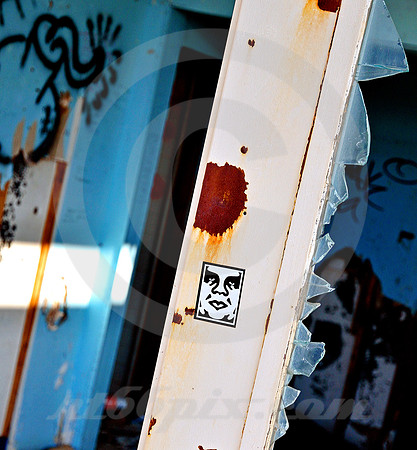 STICKER & VANDALISM (Rt 66 Glenrio TX)