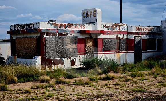 RUSTY DINER (Rt 66 Twin Arrows AZ)