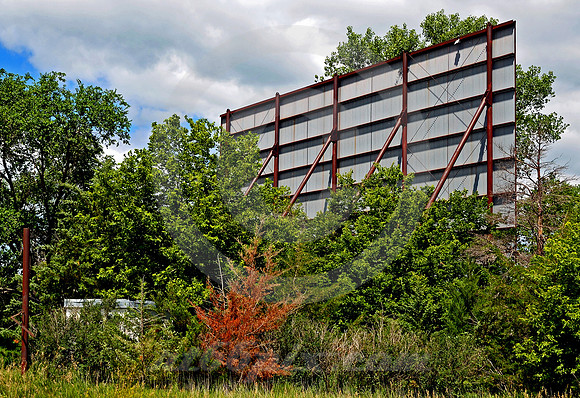 SKYWAY DRIVE-IN (Lincoln Highway Schuyler NE)