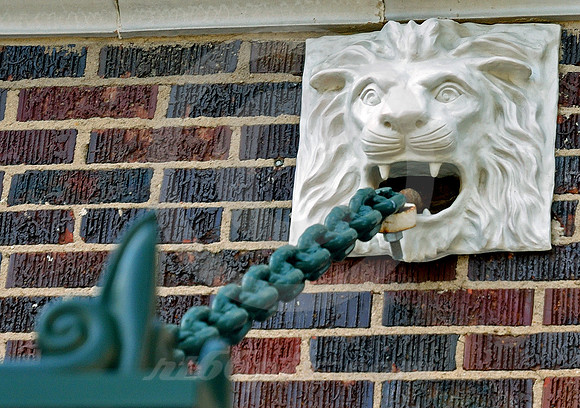THE LION (Lincoln Highway Grand Island NE)
