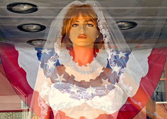 MANNEQUIN & BUNTING #2 (Lincoln Highway Kearney NE)