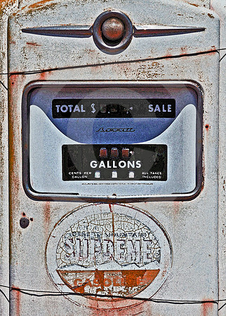 WHITING PUMP-WHITE (Rt 66 Newberry Springs CA)