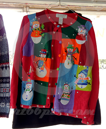 XMAS SWEATER #4 (Nacogdoches TX)