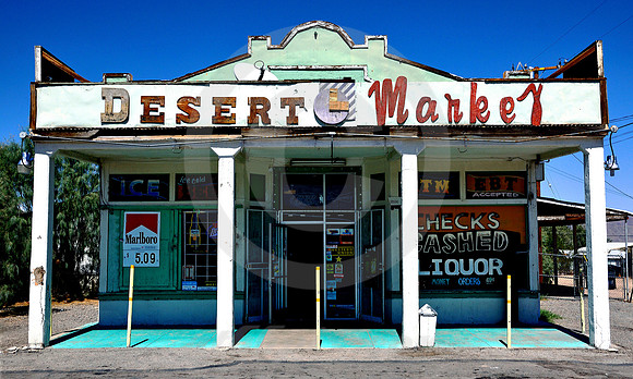 DESERT MARKET (Rt 66 Daggett CA)