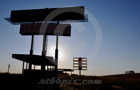 TRUCK STOP SILHOUETTE (Rt 66/I-40 Landergin TX)