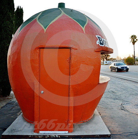 HISTORIC ORANGE, SIDE (Rt 66 Fontana CA)