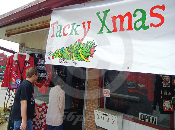 TACKY XMAS (Nacogdoches TX)