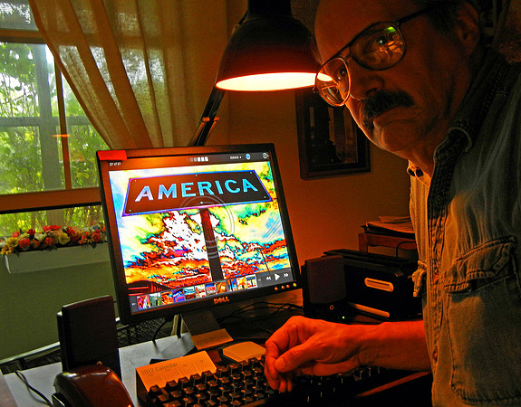 FRANK'S AMERICA (SOLARIZED) (World HQ)