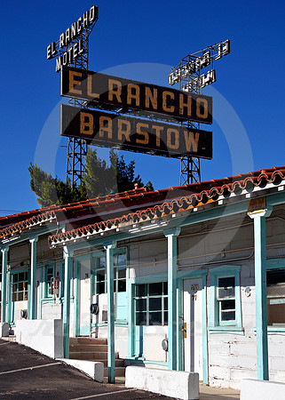 EL RANCHO MOTEL (Rt 66 Barstow CA)