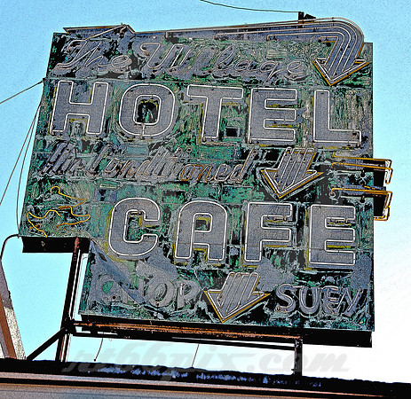 VILLAGE HOTEL CAFE NEON (Rt 66 Barstow CA)