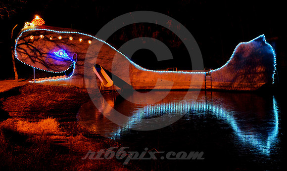 BLUE CHRISTMAS WHALE (Rt 66 Catoosa OK)