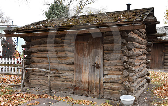 COURT HOUSE (ROCK) STATION #5 (Minden NE)