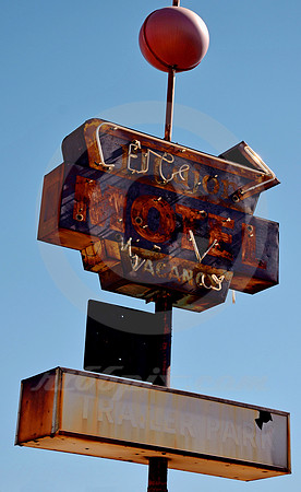 EL CAJON MOTEL NEON (Rt 66 nr San Bernardino CA)