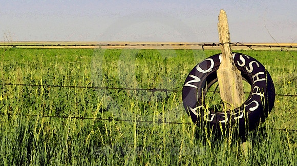 NO TIRE (Lincoln Highway nr Fort Morgan CO)