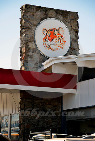 EXXON TIGER (Rt 66 Kingman AZ)