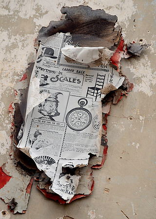 WALLPAPER REMNANT (National Road Vandalia IL)