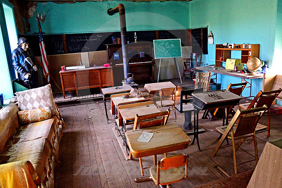 GRANITE SCHOOL-INTERIOR (Lincoln Highway Granite WY)