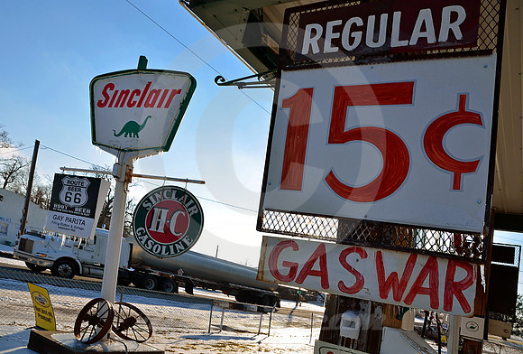 GAS WAR, TANKER TRUCK (Rt 66 nr Paris Springs MO)