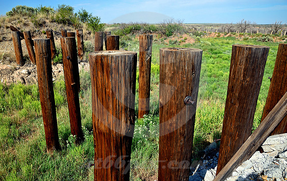 TRESTLE REMNANT (Rt 66 nr Glenrio NM)
