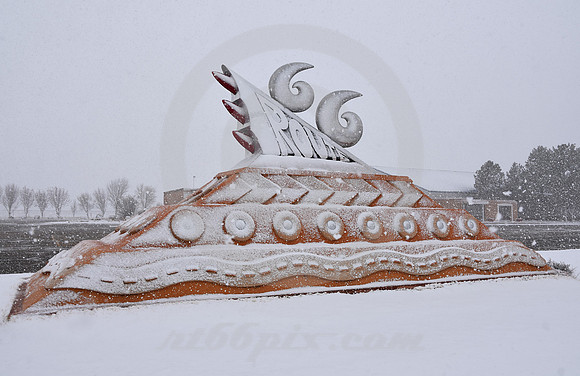 66 MONUMENT IN SNOW #1 (Rt 66 Tucumcari NM)