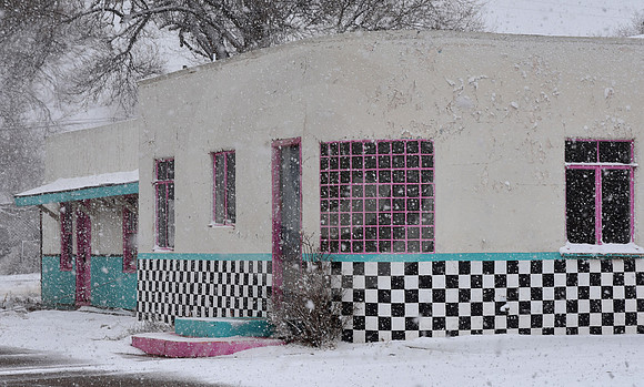 MODERNE CORNER IN SNOW (Rt 66 Tucumcari NM)