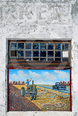 RKET & MURAL (Rt 66 McLean TX)