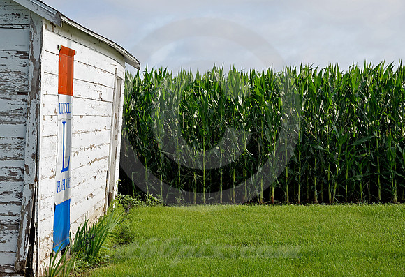 LISTING SHED (Lincoln Highway nr Watkins IA)