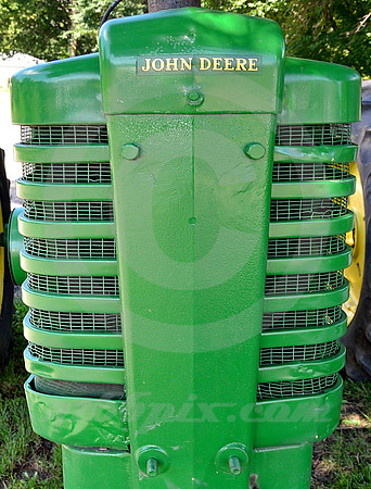 JOHN DEERE GREEN (Lincoln Highway Arion IA)