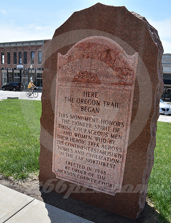 MISLEADING MARKER-FRONT (Independence MO)
