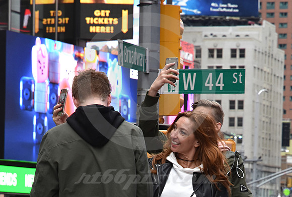 TIMES SQUARE #1610 (Lincoln Highway New York)