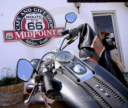 HARLEY & JACKET (Rt 66 Adrian TX)