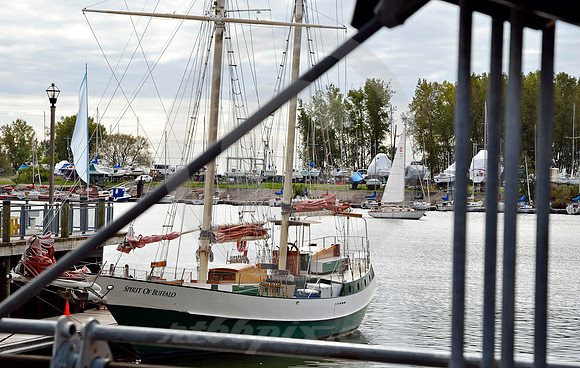SPIRIT OF BUFFALO (Erie Canal Buffalo NY)