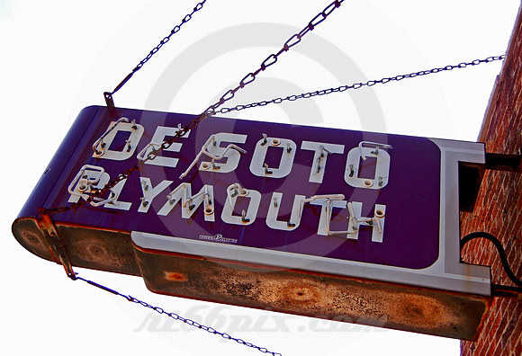 DESOTO PLYMOUTH NEON SIGN (Rt 66 Carthage MO)