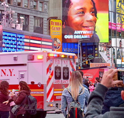 TIMES SQUARE #729 (Lincoln Highway New York)