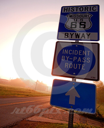 HISTORIC BYWAY, INCIDENT BY-PASS SIGNS (Rt 66 Doolittle MO)