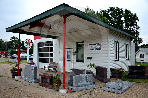 TEXACO MEMORIALS (Rt 66 Lincoln IL)