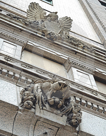 BIRD OVER LION (Lincoln Highway Pittsburgh PA)